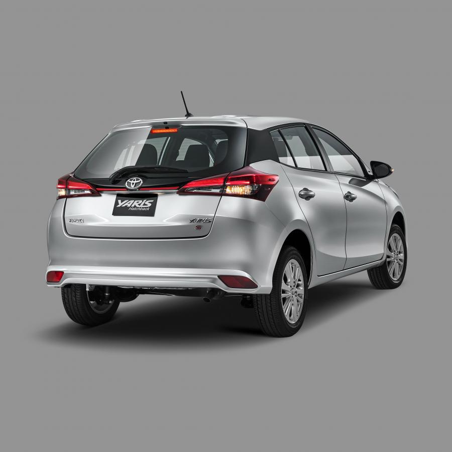  Toyota Yaris S Hatchback 2018 года  (MX) (фото 4 из 7)